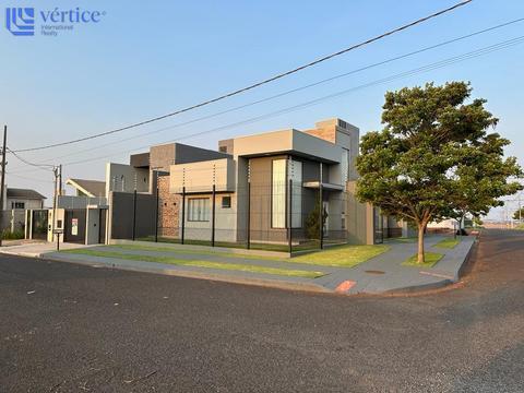 Casa à venda em Maringá, Jardim Oriental, com 3 quartos, com 202 m²